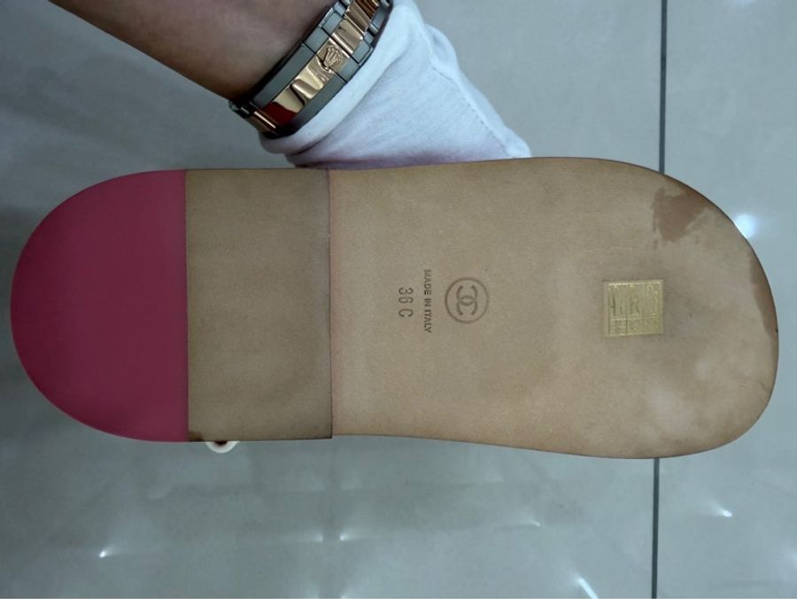 CHANEL 香奈兒經典雙C LOGOG魔術貼涼鞋 粉/白-25