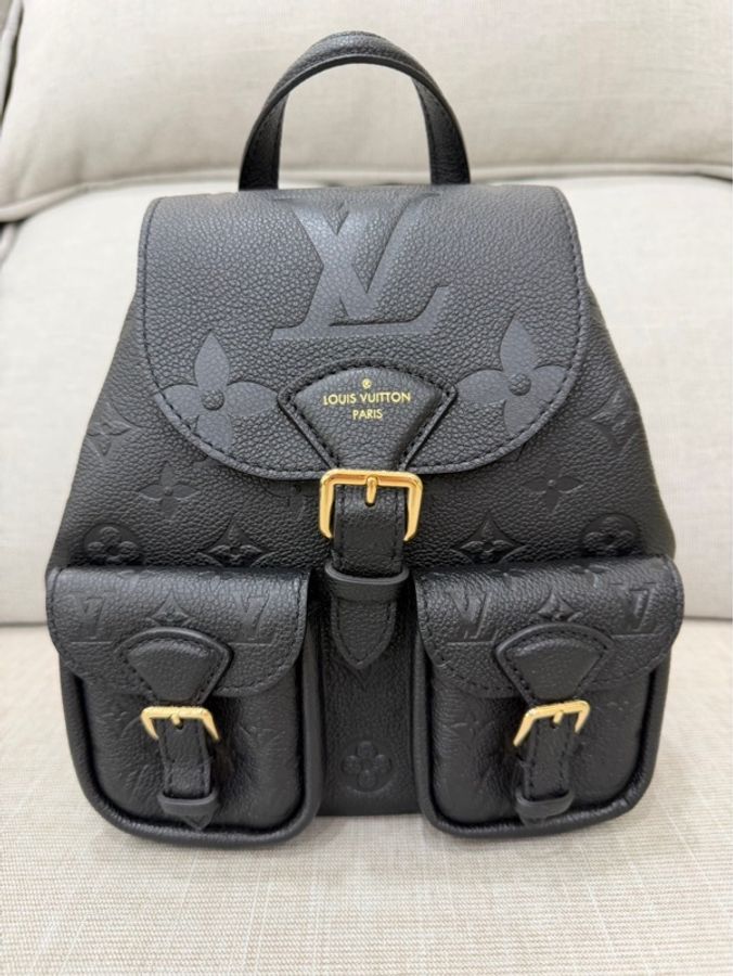 LV M47072 Backup 新款後背包黑色-5