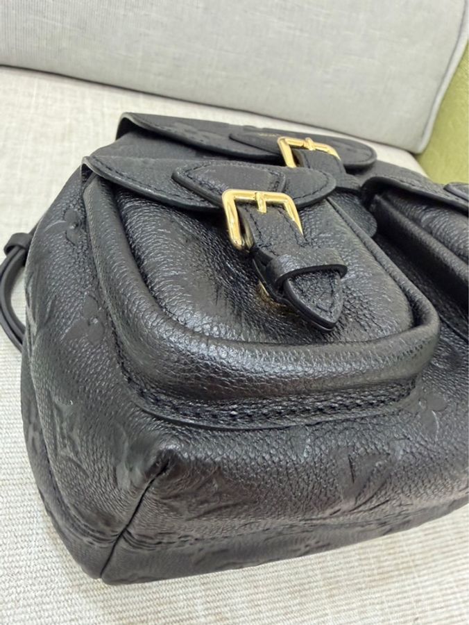 LV M47072 Backup 新款後背包黑色-10