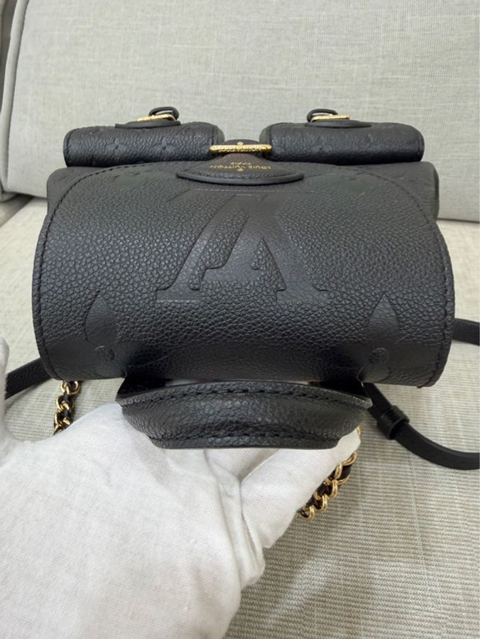 LV M47072 Backup 新款後背包黑色-14