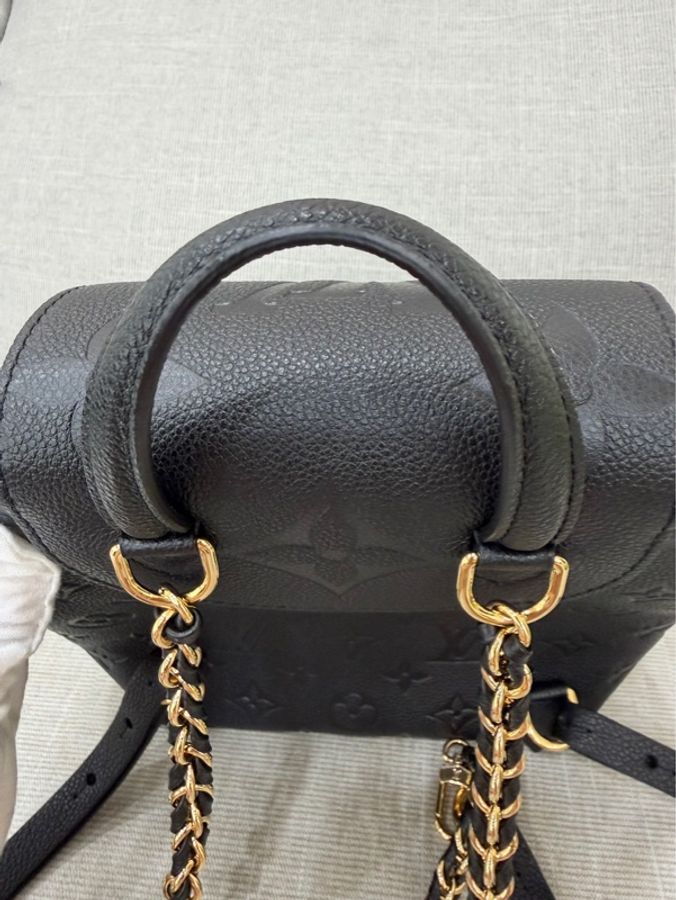 LV M47072 Backup 新款後背包黑色-15