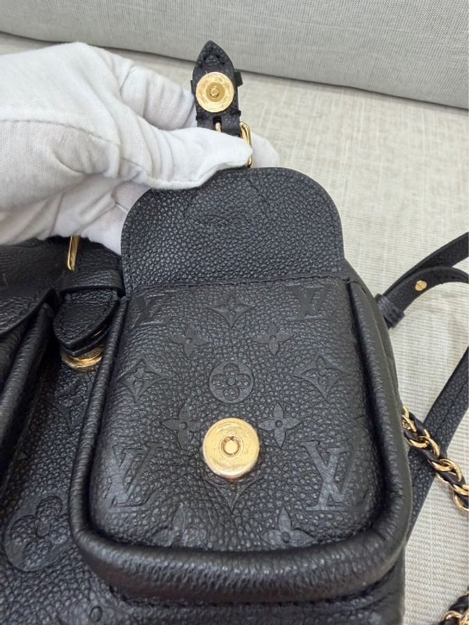LV M47072 Backup 新款後背包黑色-22