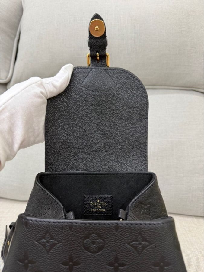 LV M47072 Backup 新款後背包黑色-25