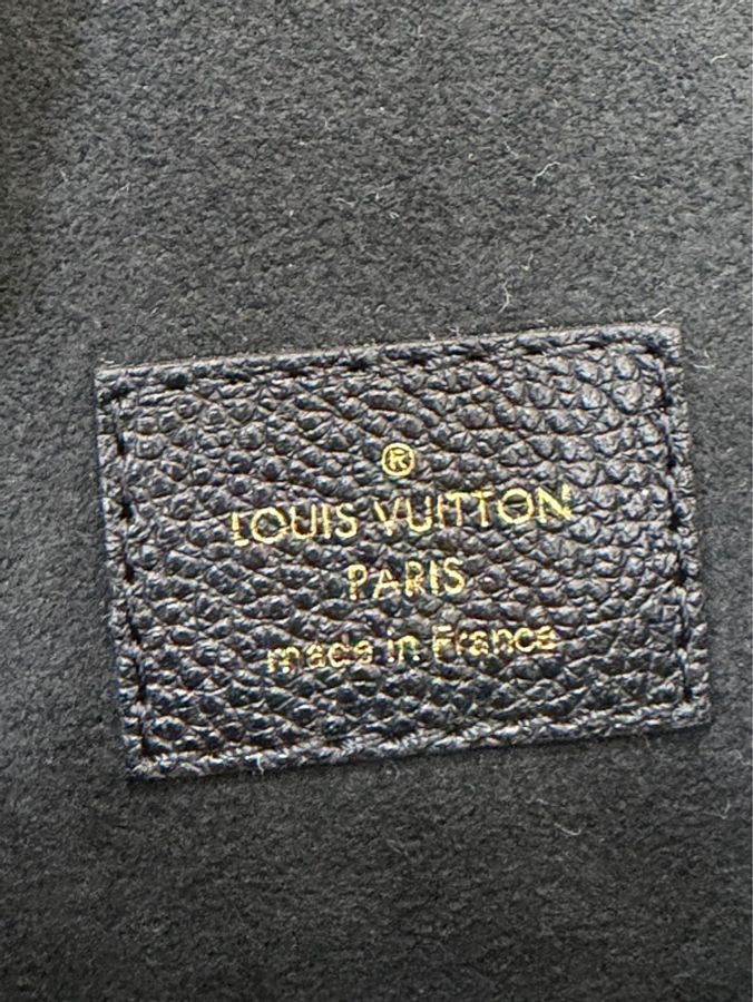 LV M47072 Backup 新款後背包黑色-26
