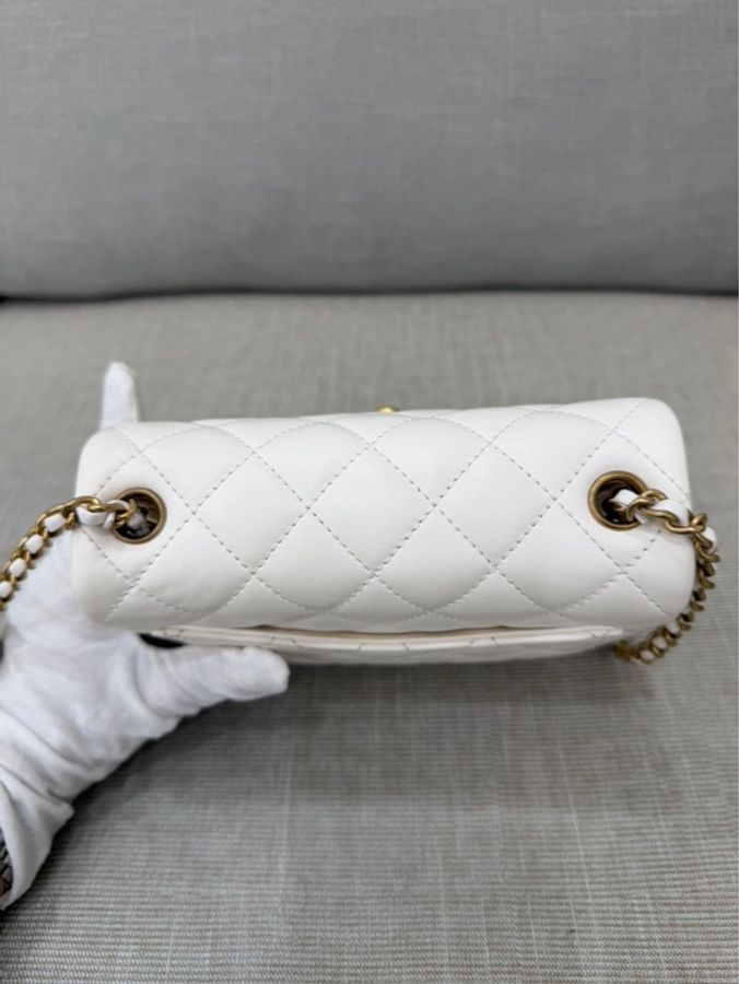 香奈兒 Chanel白色金球方胖子-19