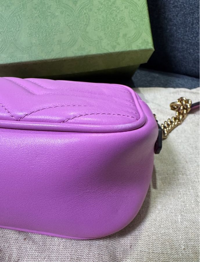 Gucci 專櫃正品 447632 馬卡龍紫 金釦 GG Marmont 中號 相機包斜背包 紫色 小方包-11
