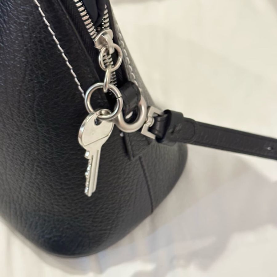 馬吉拉黑色 Maison Margiela 5Ac-9