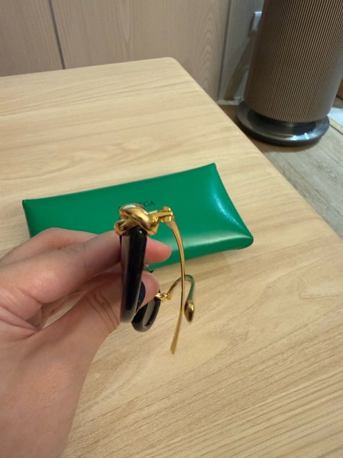 BV Knot 繩結造型貓眼墨鏡-2