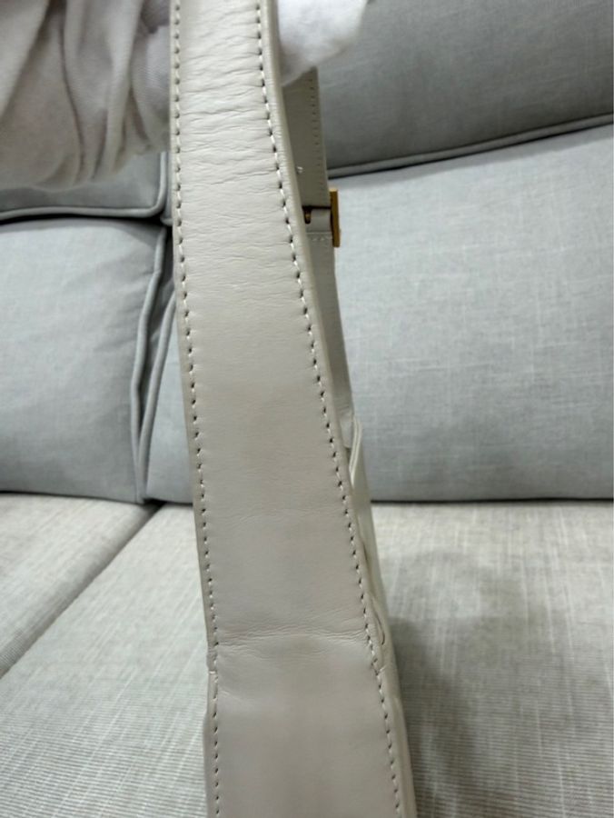 YSL Le 5 A 7 IN SMOOTH LEATHER hobo 腋下包 白色復古金扣-16
