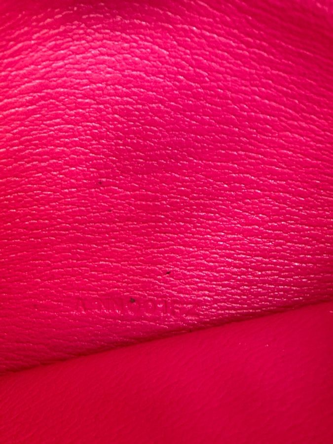 這是一個紅色的 Hermès Bearn wallet-3