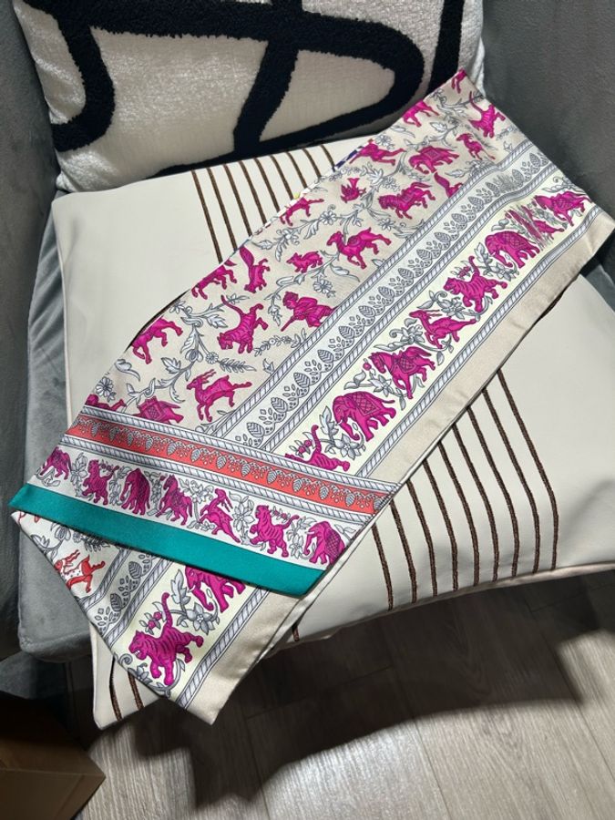 Hermes Maxi Twilly-6