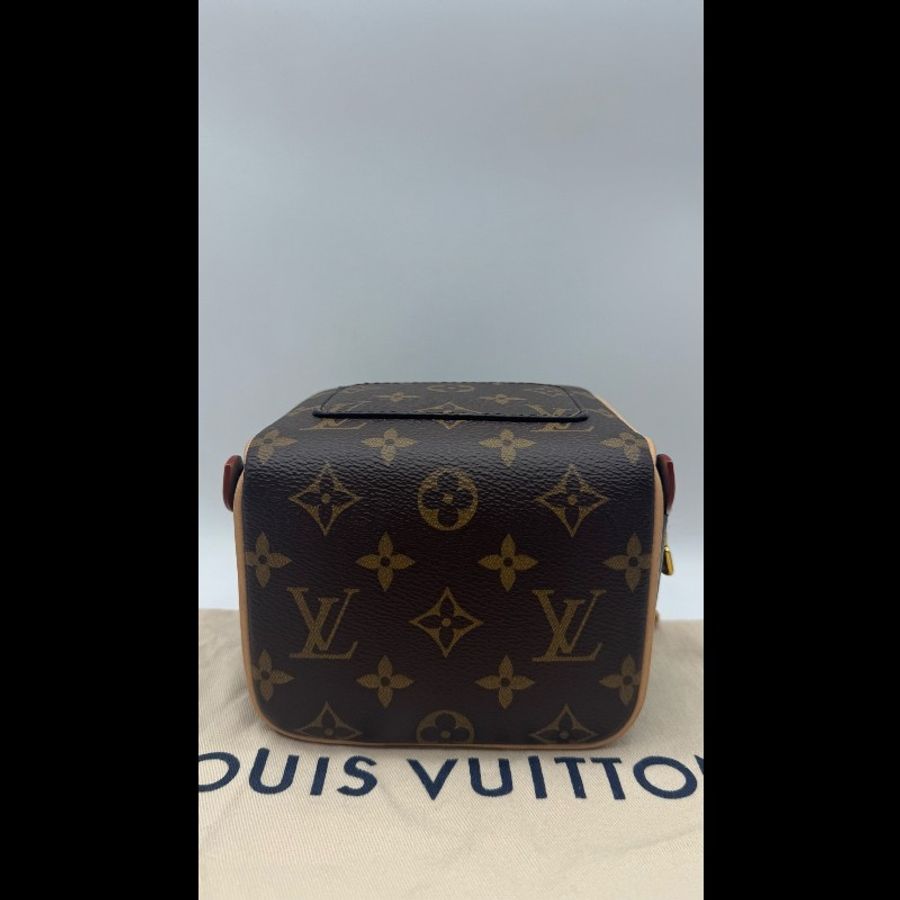 Lv just in case新款骰子包 可拆式雙肩帶,夏日搭配超實用,精緻小巧可愛-4