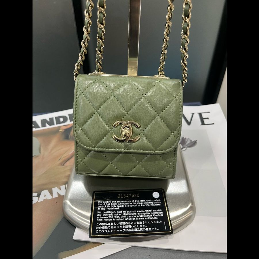 Chanel香奈兒mini trendy CC 酪梨綠色玫瑰金扣斜挎鏈條包,底角磨損,內裡乾淨。-0