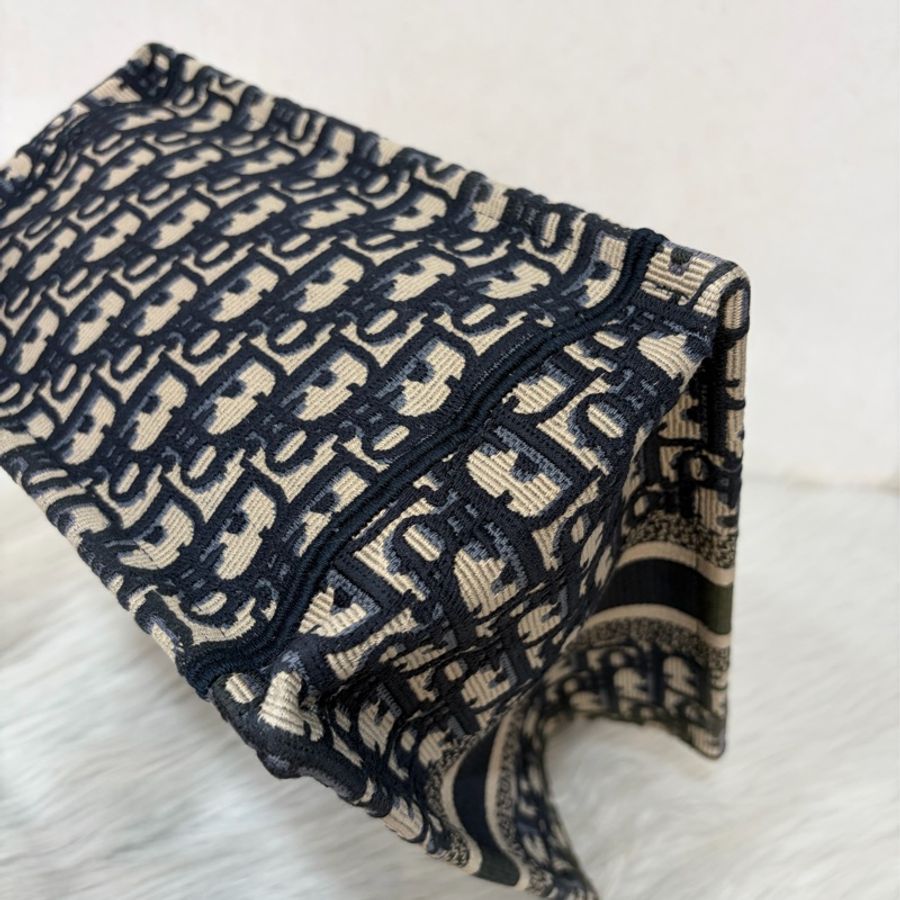 Dior M1265 深藍緹花布 Oblique 刺繡 Booktote手提包 托特包 小號-9