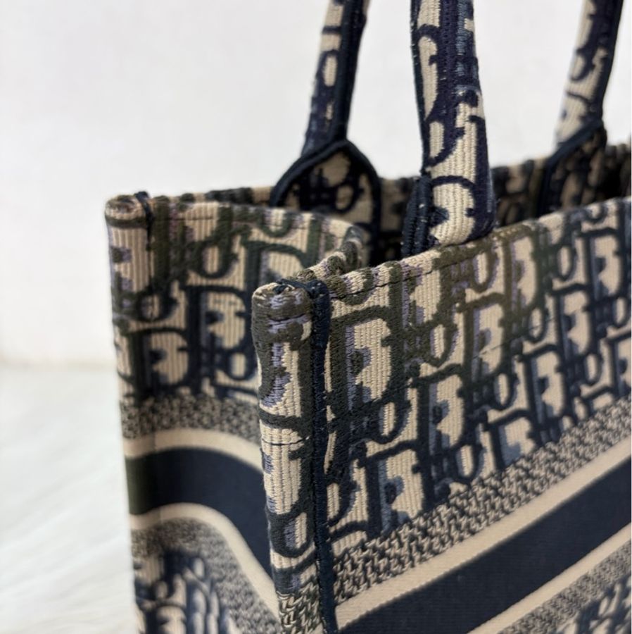 Dior M1265 深藍緹花布 Oblique 刺繡 Booktote手提包 托特包 小號-16
