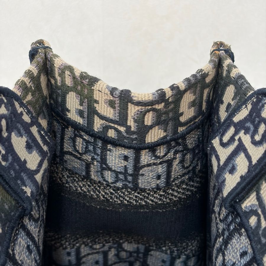 Dior M1265 深藍緹花布 Oblique 刺繡 Booktote手提包 托特包 小號-36