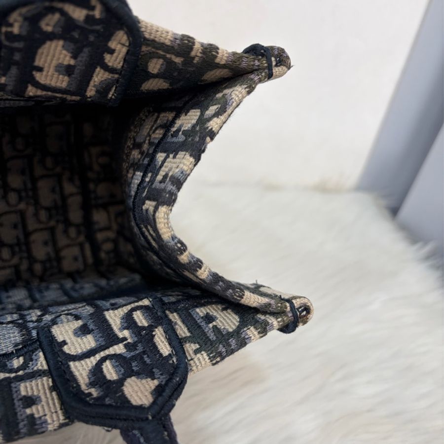 Dior M1265 深藍緹花布 Oblique 刺繡 Booktote手提包 托特包 小號-40