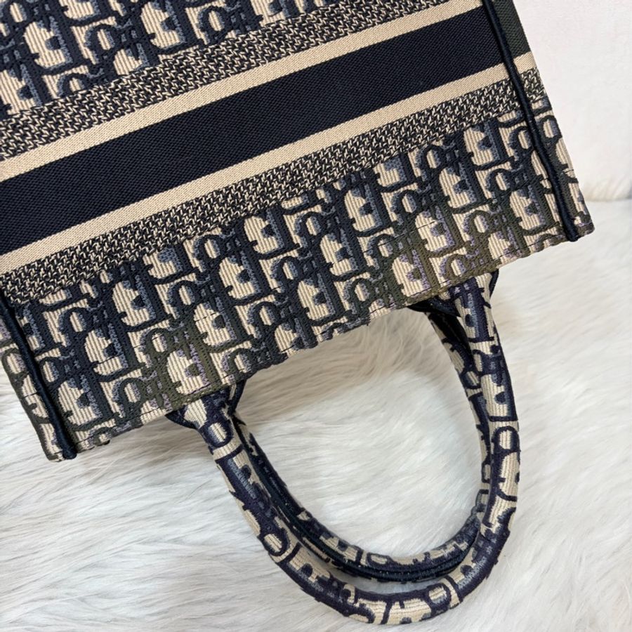 Dior M1265 深藍緹花布 Oblique 刺繡 Booktote手提包 托特包 小號-48
