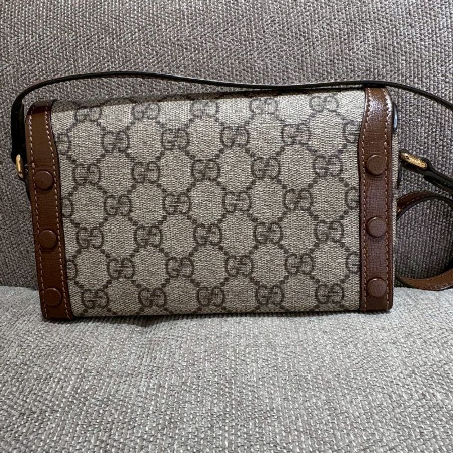 Gucci經典1955馬銜扣Mini 磁扣斜背包-1