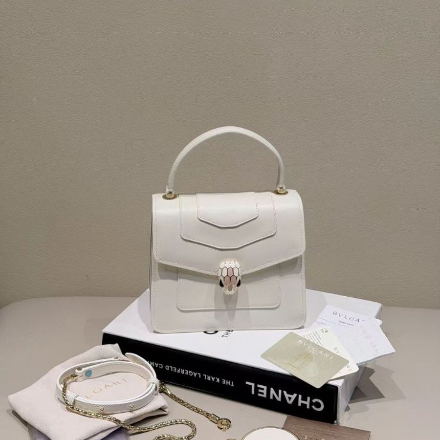 Bvlgari mye粉白蛇頭 牛皮 風琴包18*9*16cm 99新配件塵袋 肩帶 鏡子-3