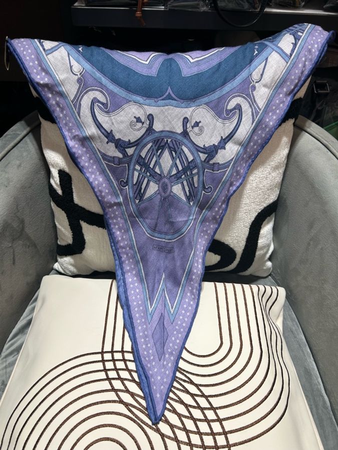 Hermes 三角巾-0