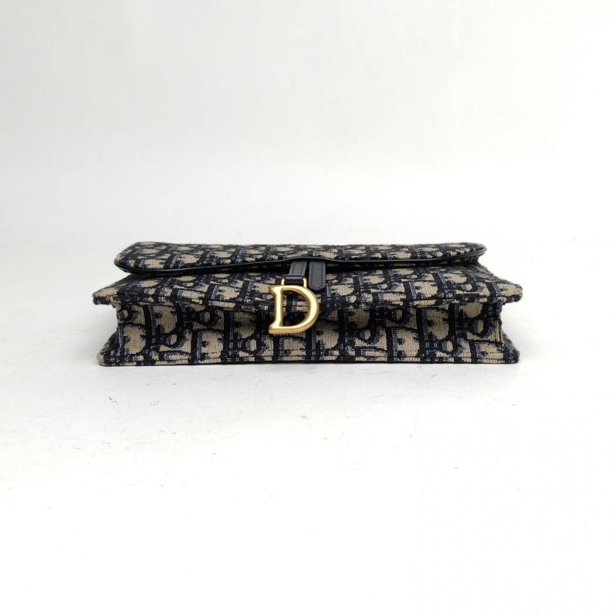 DIOR SADDLE馬鞍鏈條WOC墨藍色帆布金扣印花肩背包-4