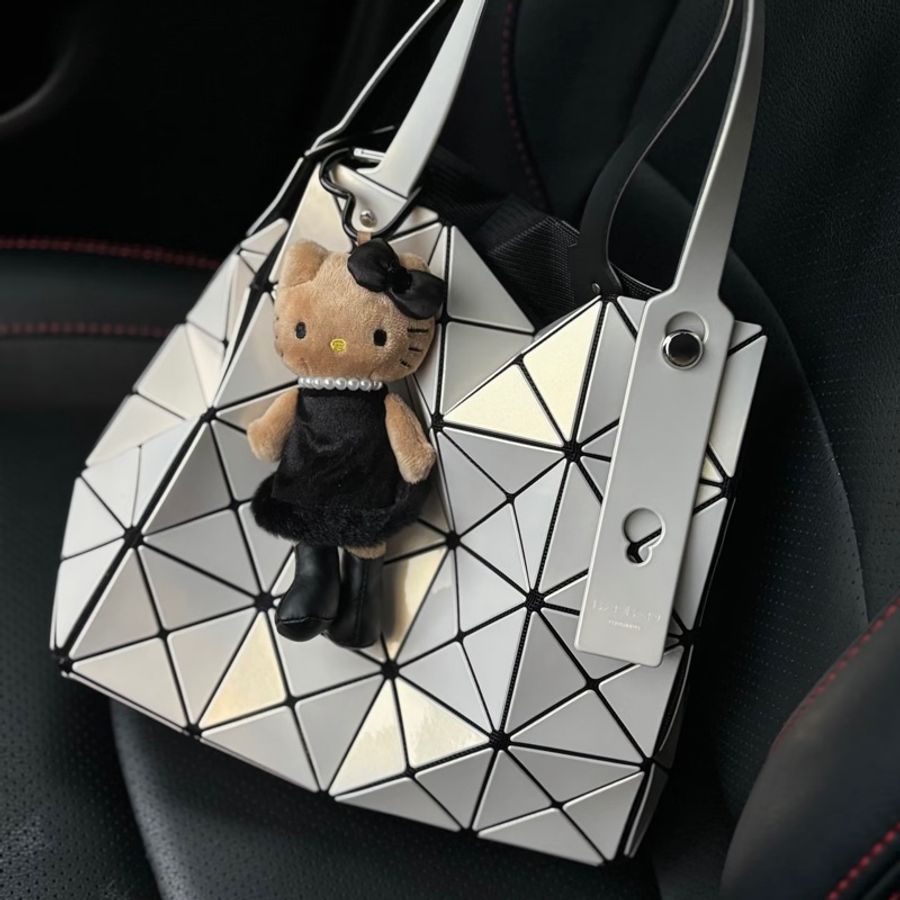 Issey miyake baobao 三宅一生鑽石包 三宅一生carat 大號 白色-1