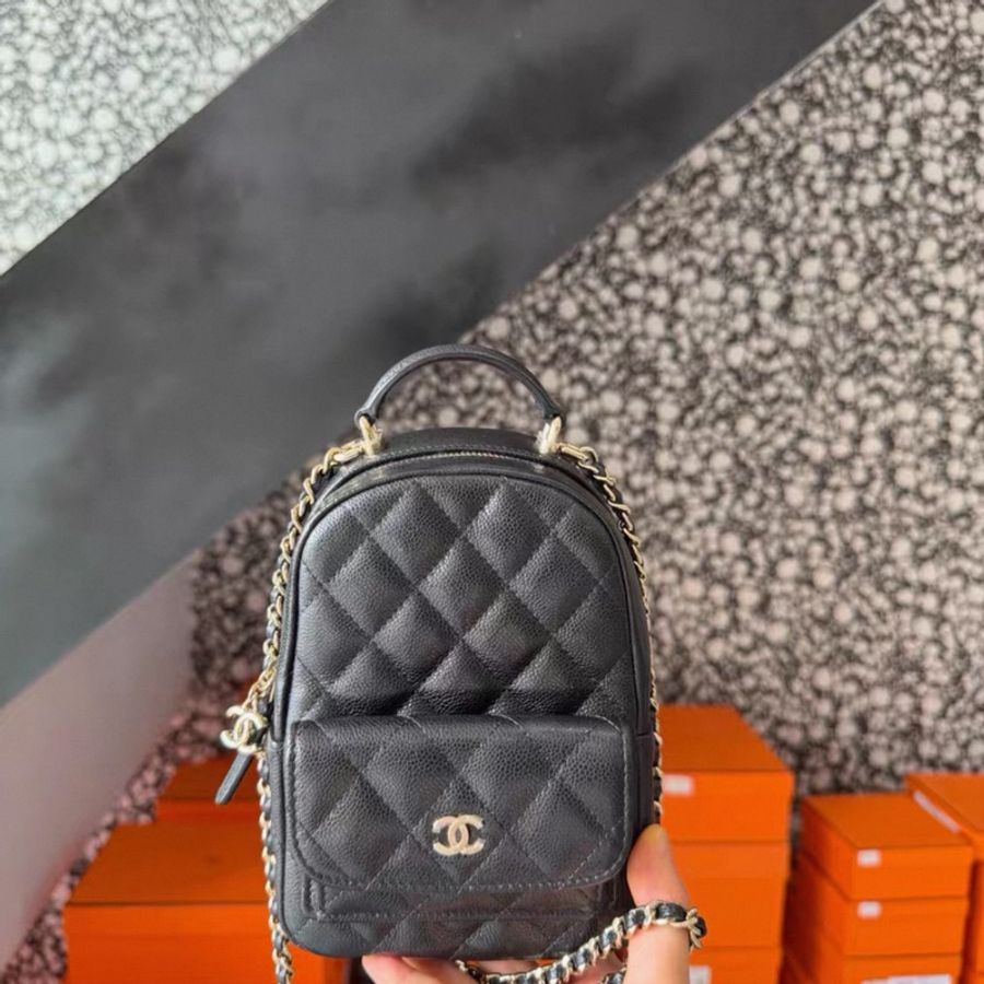 Chanel 荔枝皮黑金小書包芯片款-0