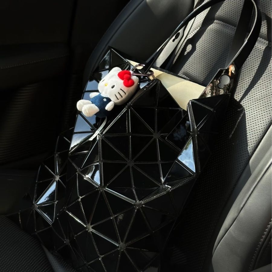 Issey miyake baobao 三宅一生 6x6 托特 黑色-0