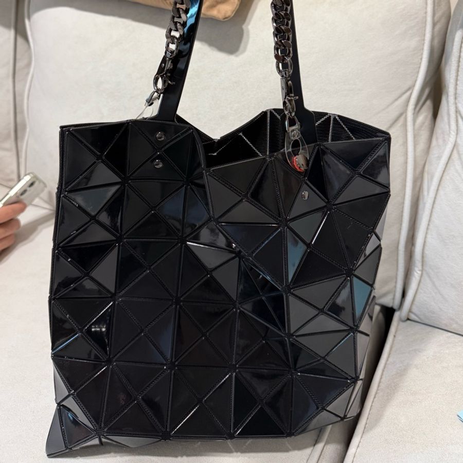 Issey miyake baobao 三宅一生 6x6 托特 黑色-2