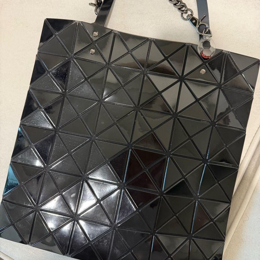 Issey miyake baobao 三宅一生 6x6 托特 黑色-3