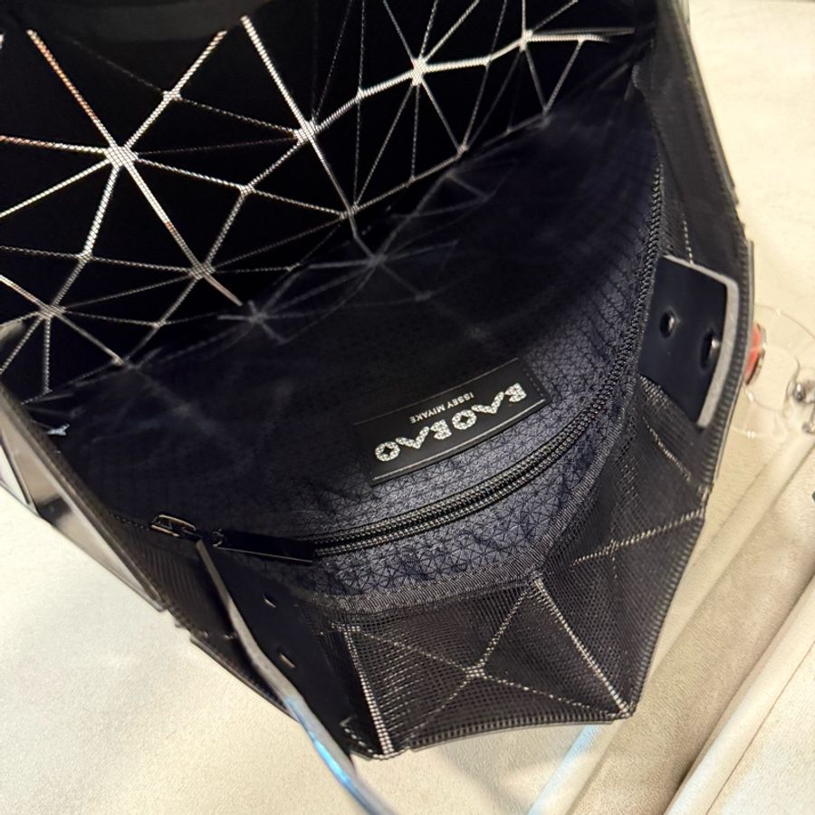 Issey miyake baobao 三宅一生 6x6 托特 黑色-6