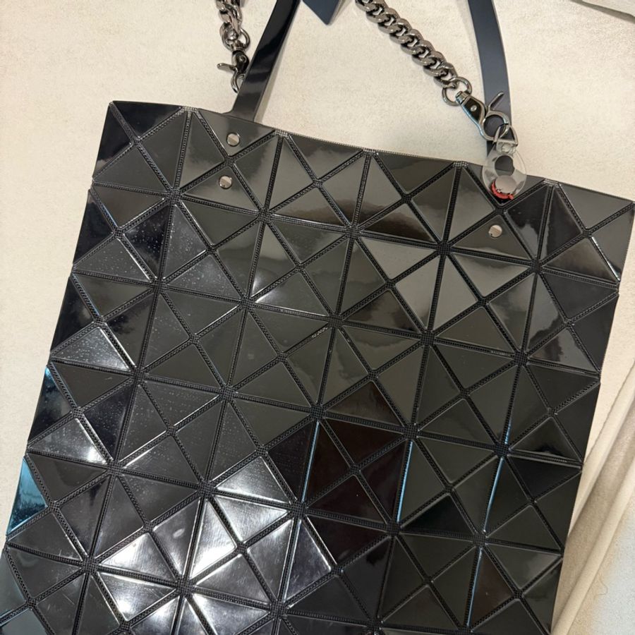 Issey miyake baobao 三宅一生 6x6 托特 黑色-9