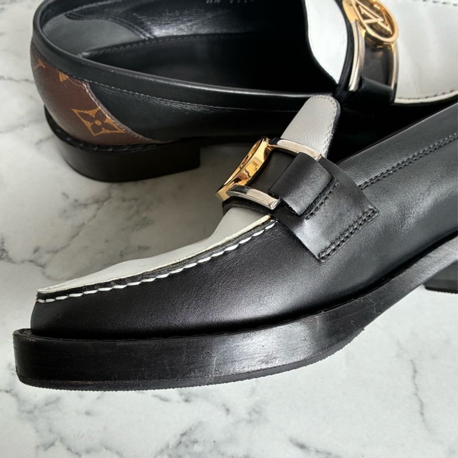 LV黑白/花紋圓logo樂福鞋👞38-21