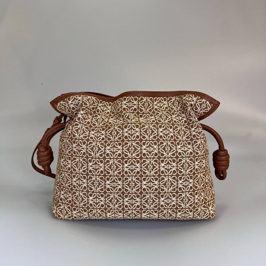 LOEWE 052219 帆布滿版刺繡福袋包 中號-1