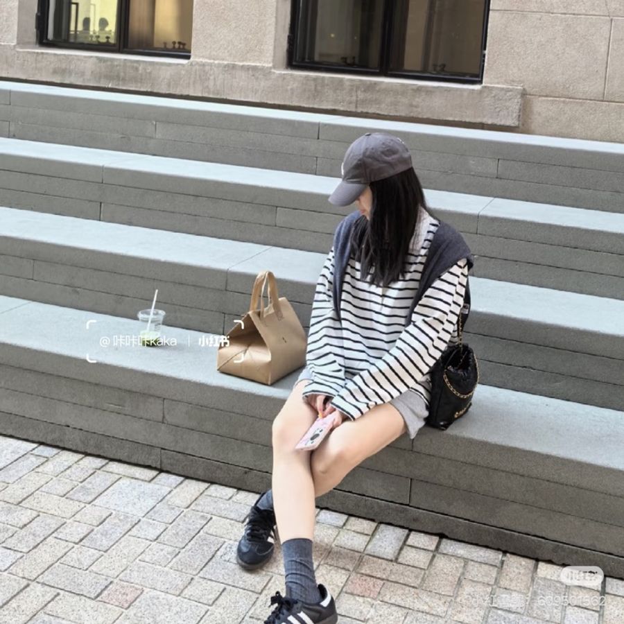 CHANEL 香奈兒 22bag mini 迷你 亮面小牛皮與金色金屬 黑金 斜背包 肩背包 手提包 後背包 垃圾袋-7