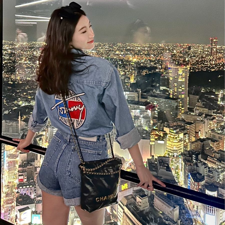 CHANEL 香奈兒 22bag mini 迷你 亮面小牛皮與金色金屬 黑金 斜背包 肩背包 手提包 後背包 垃圾袋-16