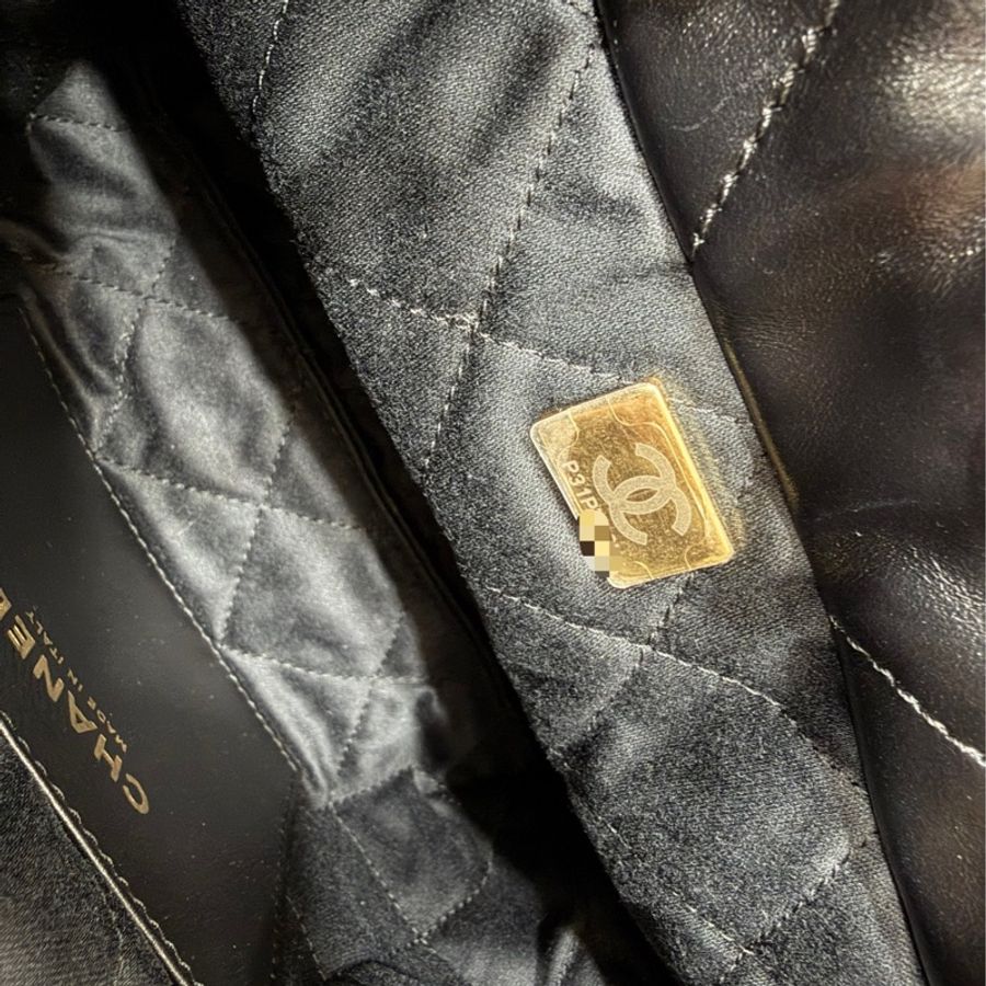 CHANEL 香奈兒 22bag mini 迷你 亮面小牛皮與金色金屬 黑金 斜背包 肩背包 手提包 後背包 垃圾袋-32