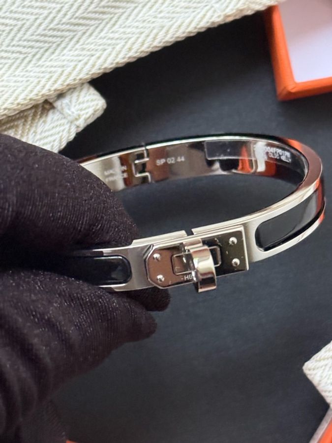 Hermes Mini Clic H 黑色 銀釦 PM 尺寸 手環-2