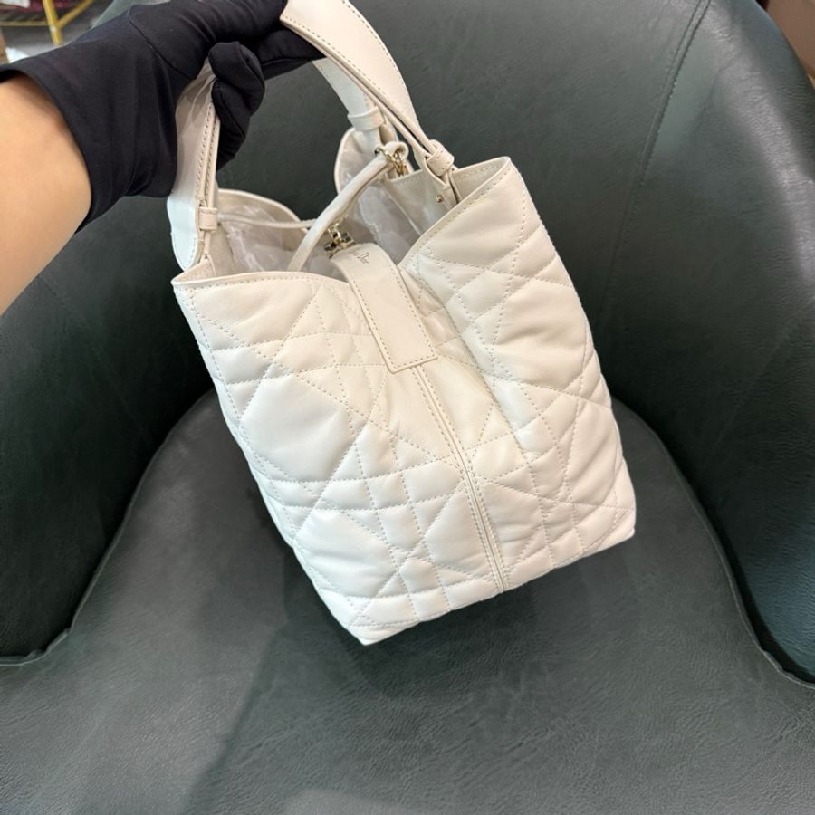 迪奧/Dior 中號 Dior Toujours 手袋土著 中號 奶白色 牛皮革超大藤格紋手提包-3