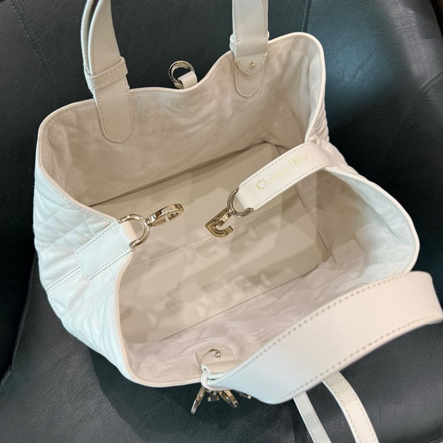 迪奧/Dior 中號 Dior Toujours 手袋土著 中號 奶白色 牛皮革超大藤格紋手提包-6