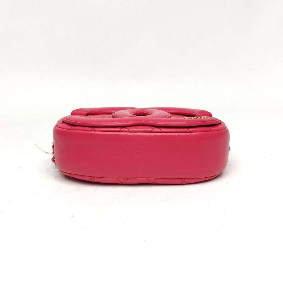 CHANEL 玫紅羊皮29開金扣雙C大logo色相機包肩背包-4