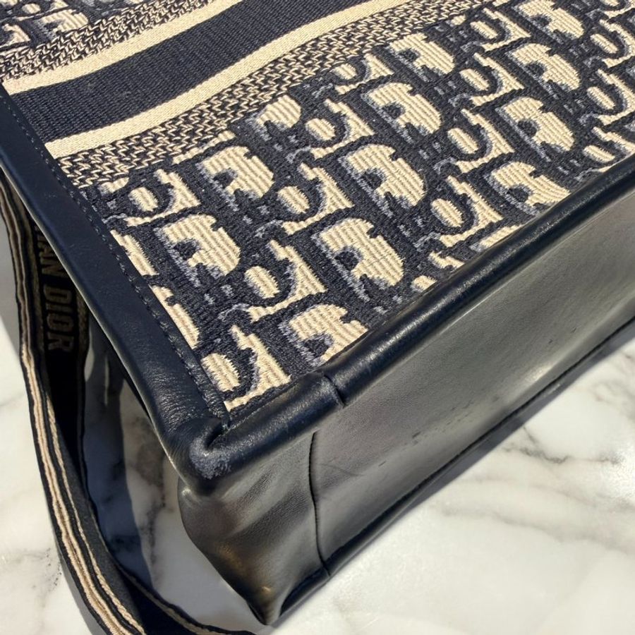Dior Book Tote 小型托特包-10