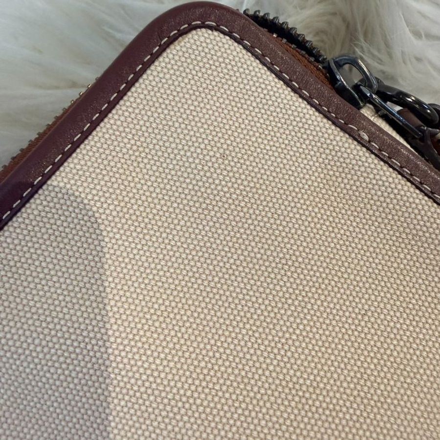 Coach Charter Crossbody24斜背包-9