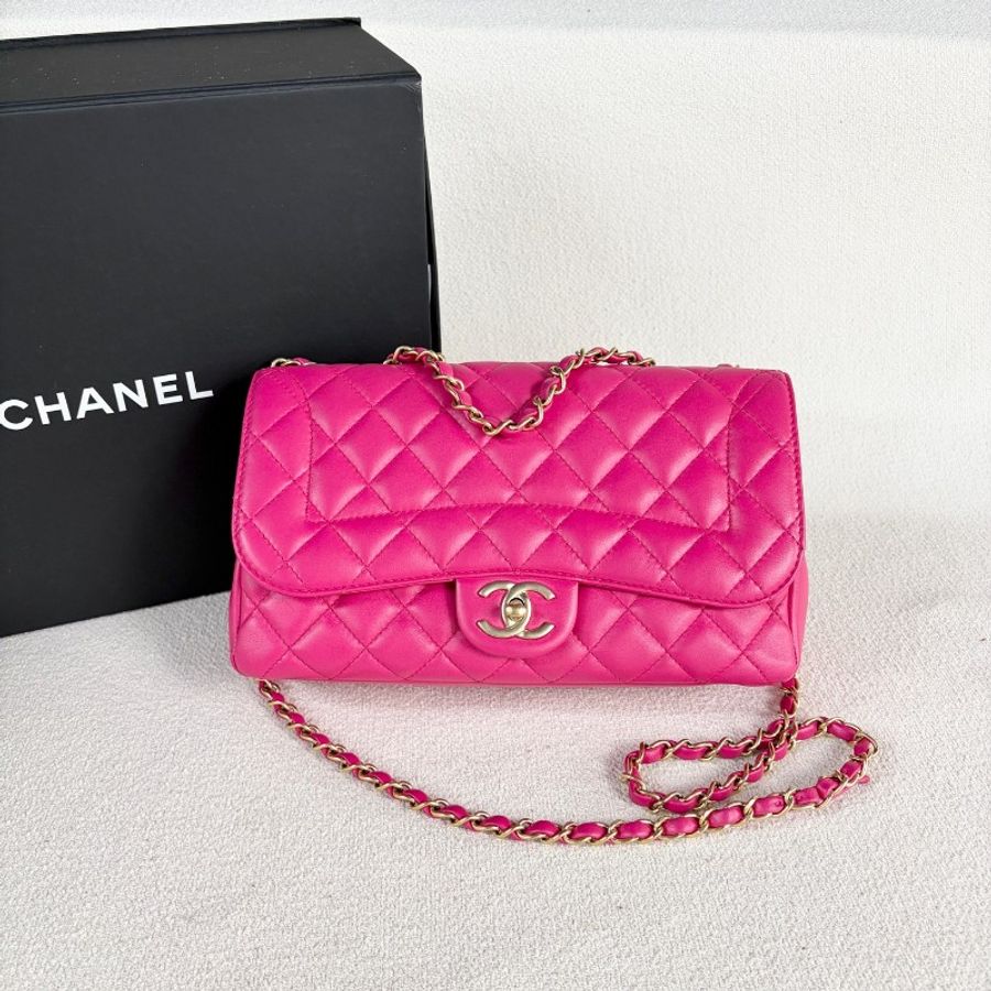 Chanel香奈兒CF系列鏈條包玫紅色金扣 羊皮-1