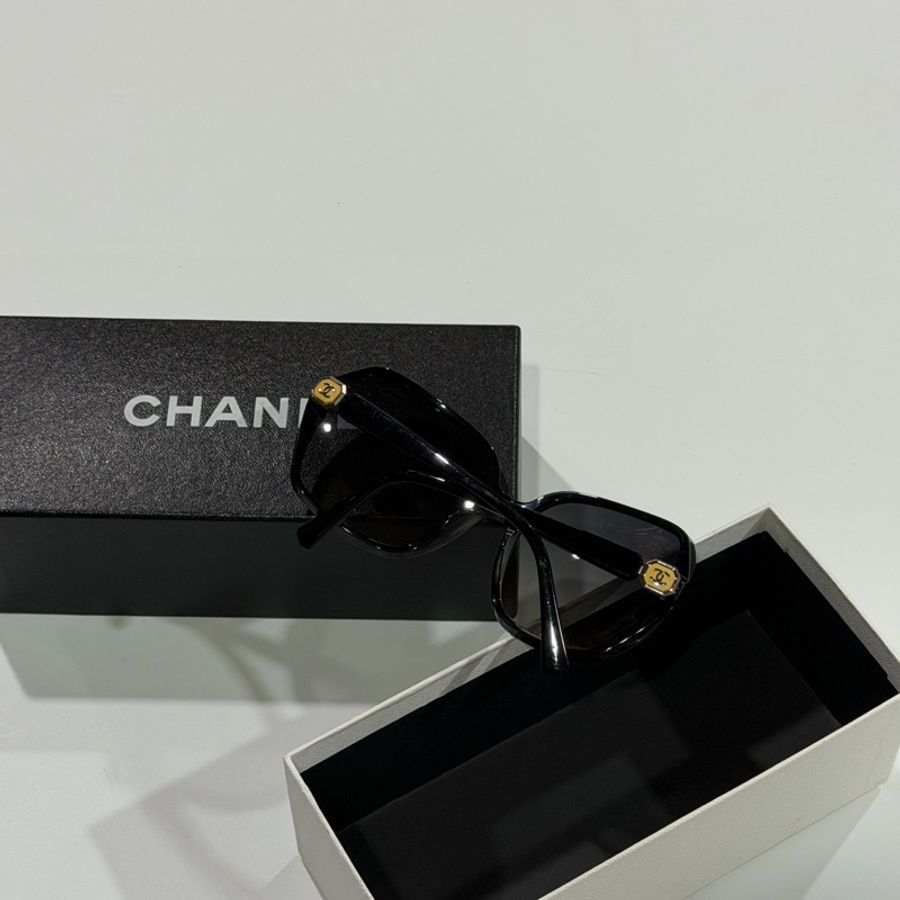 Chanel • 經典大框琺瑯釦墨鏡 🈶原廠盒裝-2