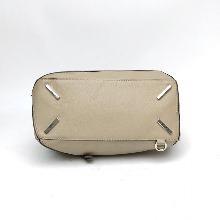 LOEWE Puzzle29幾何包中號奶茶色牛皮肩背包-4