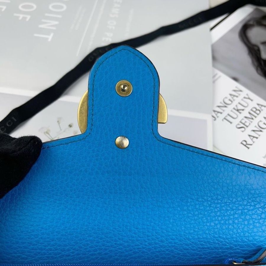 GUCCI 粒紋 牛皮 水藍色 金色 大logo 12卡 釦式 信封 長夾 400586-3