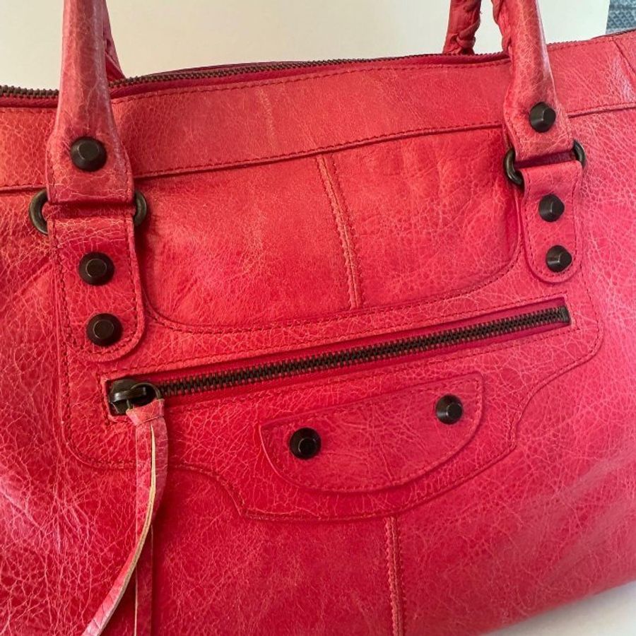 Balenciaga The Work 珊瑚紅 小羊皮 流蘇 大型 機車包 132110-3