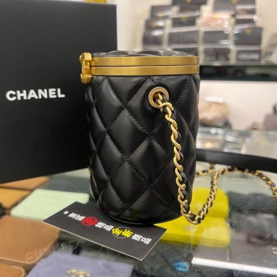 東區正精品㊣CHANEL AS2640 全新未使用香奈兒黑色全皮菱格金邊金鍊化妝箱包圓筒包斜背包RZ6548-7